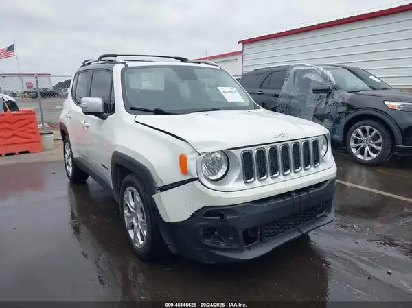 ZACCJADB6HPF21807 — 2017 Jeep Renegade, Передняя часть (Front End), фото до ремонта