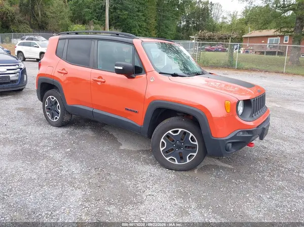 ZACCJBCBXHPE70643 — 2017 Jeep Renegade, Левый и правый бока (Left & Right Side), фото до ремонта
