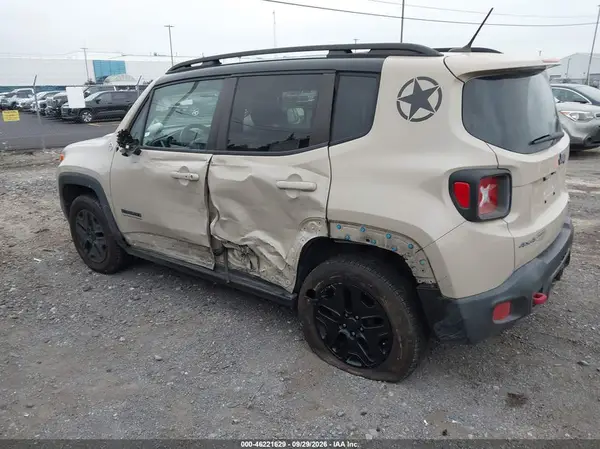 ZACCJBCB0HPE85197 — 2017 Jeep Renegade, фото 3 с аукциона IAAI, Левый бок