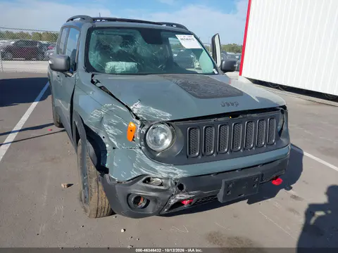 2017 Jeep Renegade Deserthawk 4X4 VIN ZACCJBCBXHPE82968 фото 6