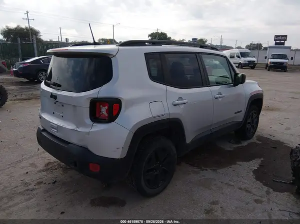ZACCJBAB8JPH71999 — 2018 Jeep Renegade, фото 4 с аукциона IAAI, Град