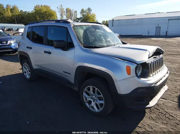 ZACCJBAB6JPJ41427 — 2018 Jeep Renegade, Передняя часть (Front End), фото до ремонта