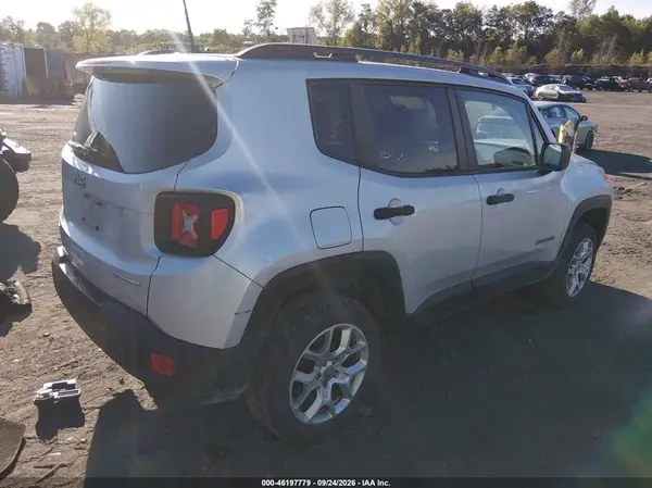 ZACCJBAB6JPJ41427 — 2018 Jeep Renegade, фото 4 с аукциона IAAI, Передняя часть