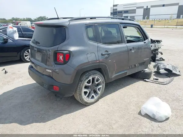 ZACCJABB9JPG90728 — 2018 Jeep Renegade, фото 4 с аукциона IAAI, Передняя часть