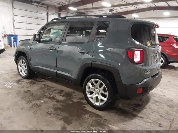 ZACCJBBB5JPJ45175 — 2018 Jeep Renegade, фото 3 с аукциона IAAI 09.10.2026, Передняя часть
