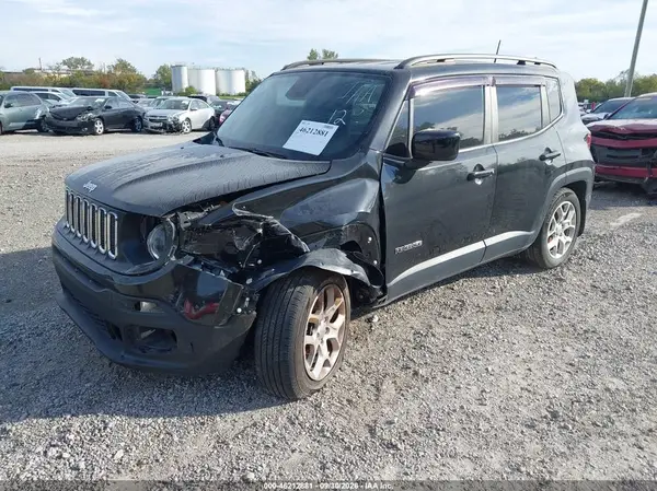 ZACCJABB4JPJ60762 — 2018 Jeep Renegade, фото 2 с аукциона IAAI 06.10.2026, Передняя часть слева
