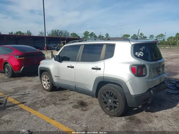 ZACNJABB0LPL02844 — 2020 Jeep Renegade, фото 3 с аукциона IAAI, Передняя часть