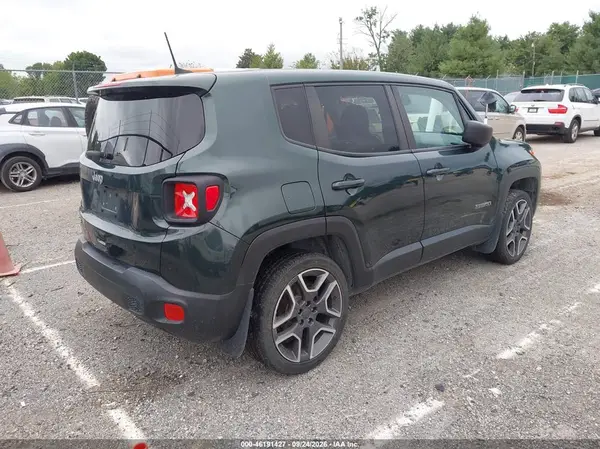 ZACNJDAB7MPM36755 — 2021 Jeep Renegade, фото 4 с аукциона IAAI, Задняя часть слева