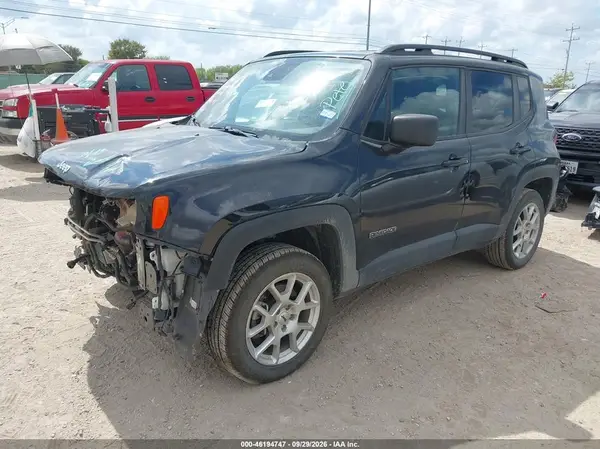 ZACNJDB14NPN87253 — 2022 Jeep Renegade, фото 2 с аукциона IAAI, Передняя часть
