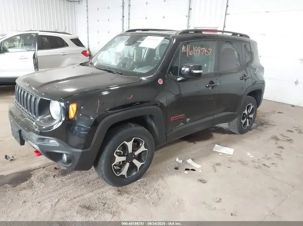 ZACNJDC1XNPP01139 — 2022 Jeep Renegade, фото 2 с аукциона IAAI, Передняя часть