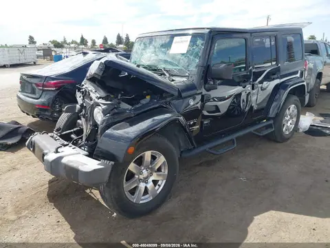 2018 Jeep Wrangler Jk Unlimited Sahara 4x4 VIN 1C4BJWEG3JL838294 фото 2