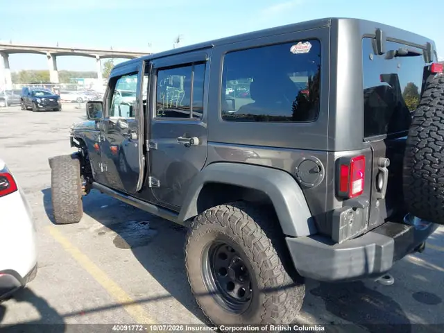 1C4BJWDG6JL810300 — 2018 Jeep Wrangler Jk Unlimited Sport, фото 3 с аукциона IAAI 14.10.2026, Передняя часть