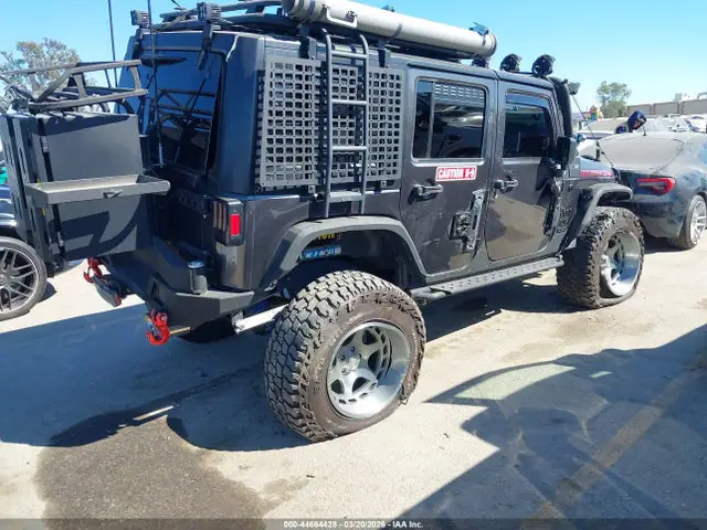 1C4HJWFG6HL675143 — 2017 Jeep Wrangler Unlimited Rubicon Recon 4X4, фото 4 с аукциона IAAI 30.09.2026, Правый бок