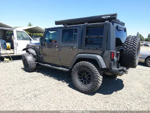 2017 Jeep Wrangler Unlimited Rubicon VIN 1C4BJWFG8HL549145 фото 3