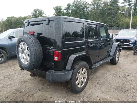 2017 Jeep Wrangler Unlimited Sahara 4x4 VIN 1C4BJWEGXHL733536 фото 4