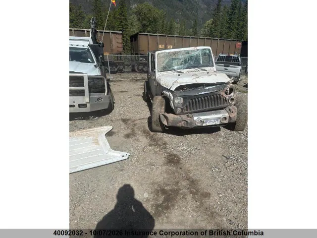2018 Jeep Wrangler Unlimited Sahara VIN 1C4BJWEG6JL915174 фото 1