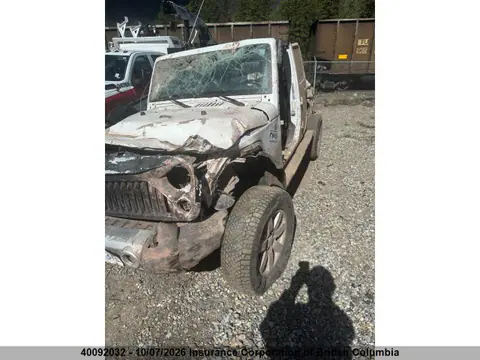 2018 Jeep Wrangler Unlimited Sahara VIN 1C4BJWEG6JL915174 фото 2