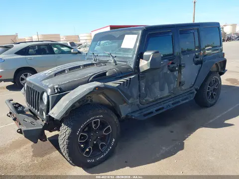 2017 Jeep Wrangler Unlimited Smoky Mountain 4x4 VIN 1C4BJWEG6HL706110 фото 2