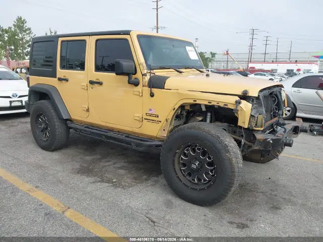 1C4BJWDGXEL221188 — 2014 Jeep Wrangler Unlimited Sport, Передняя часть (Front End), фото до ремонта