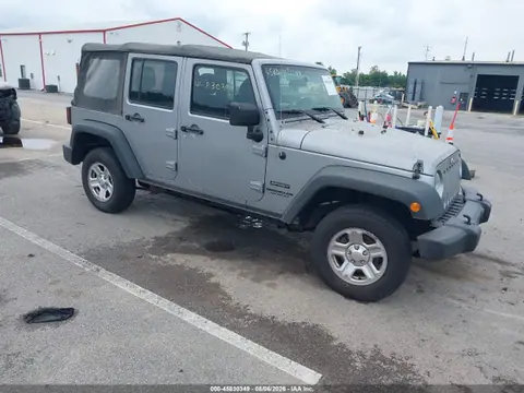2015 Jeep Wrangler Unlimited Sport VIN 1C4BJWDG1FL760963 фото 1