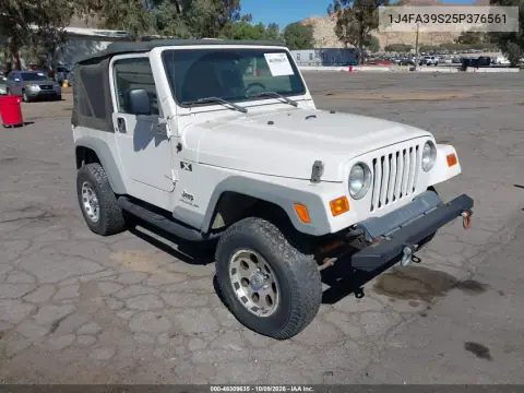 1J4FA39S25P376561 — 2005 Jeep Wrangler, Естественный износ, фото до ремонта