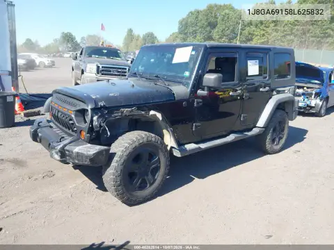 2008 Jeep Wrangler Unlimited Rubicon VIN 1J8GA69158L625832 фото 3