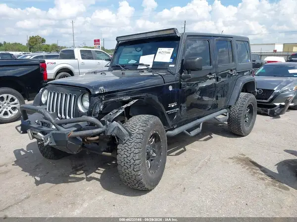1C4BJWEGXGL127927 — 2016 Jeep Wrangler, фото 2 с аукциона IAAI, Передняя часть слева