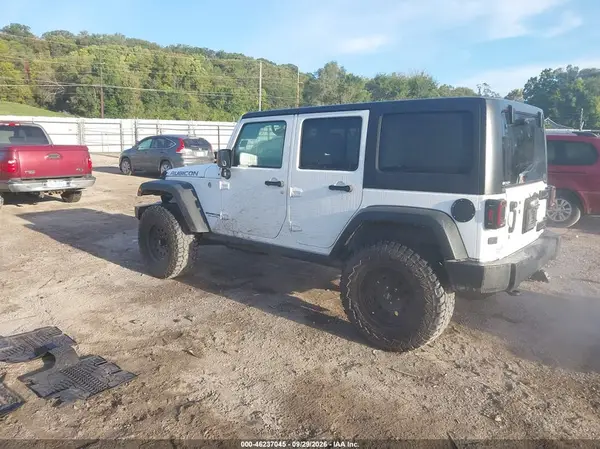 1C4BJWFG8GL216314 — 2016 Jeep Wrangler, фото 3 с аукциона IAAI, Подтопление