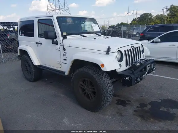 1C4AJWBG6HL566009 — 2017 Jeep Wrangler, Естественный износ (Normal Wear & Tear), фото до ремонта