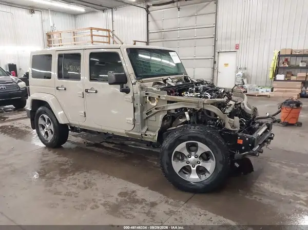 1C4BJWEG8HL627750 — 2017 Jeep Wrangler, Передняя часть (Front End), фото до ремонта