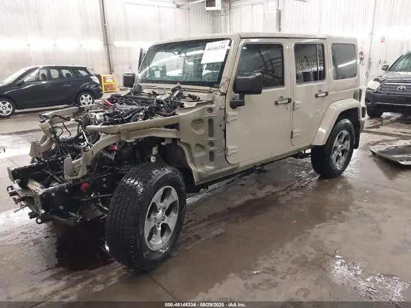 1C4BJWEG8HL627750 — 2017 Jeep Wrangler, фото 2 с аукциона IAAI, Передняя часть