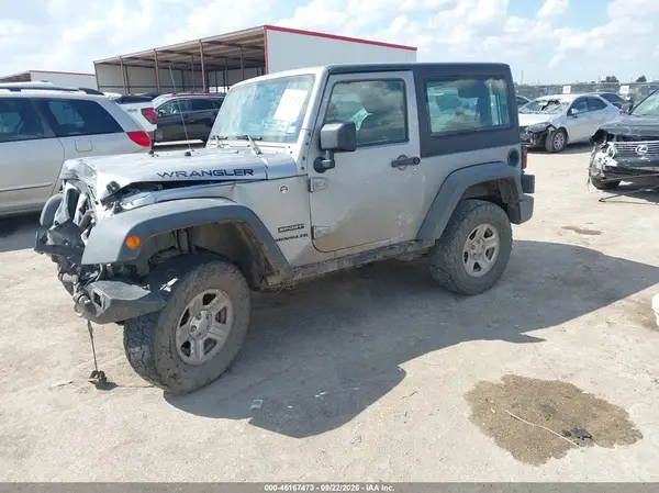 1C4AJWAG2HL580815 — 2017 Jeep Wrangler, фото 2 с аукциона IAAI, Передняя часть