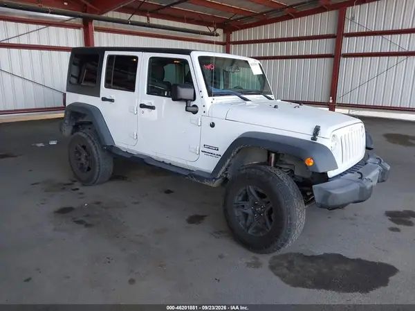 1C4BJWDG9HL678093 — 2017 Jeep Wrangler, Передняя часть слева (Left Front), фото до ремонта