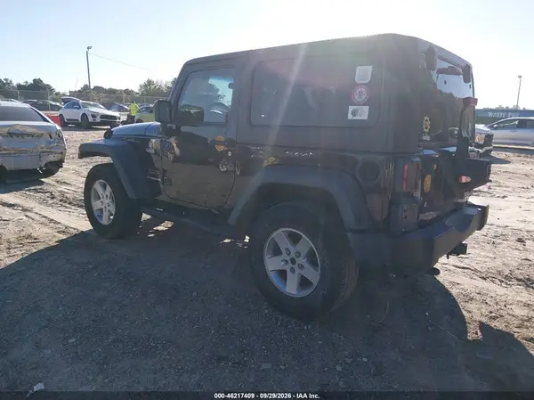 1C4AJWAG5HL568125 — 2017 Jeep Wrangler, фото 3 с аукциона IAAI, Передняя часть