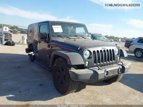 2017 Jeep Wrangler Unlimited Big Bear 4X4 VIN 1C4BJWDGXHL603290 фото 2