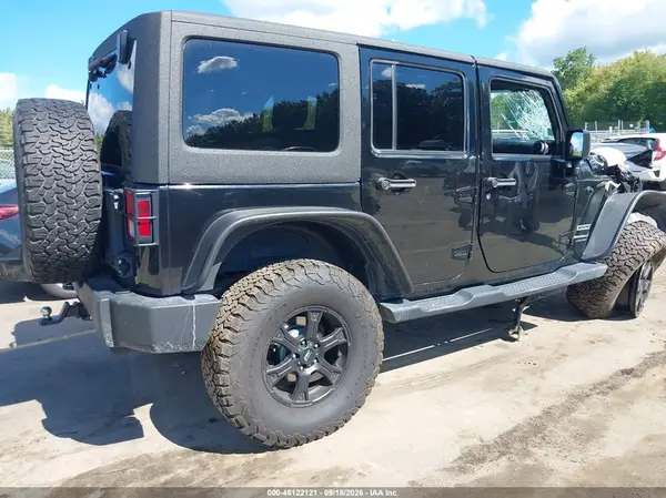 1C4BJWDG0JL804279 — 2018 Jeep Wrangler, фото 4 с аукциона IAAI 08.10.2026, Передняя часть