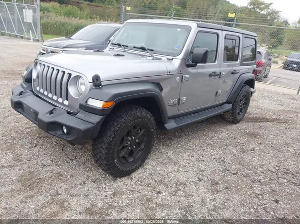 1C4HJXDG7JW187901 — 2018 Jeep Wrangler, фото 2 с аукциона IAAI, Задняя часть