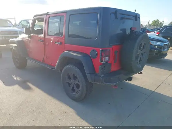 1C4HJWFG7JL817943 — 2018 Jeep Wrangler, фото 3 с аукциона IAAI, Передняя часть
