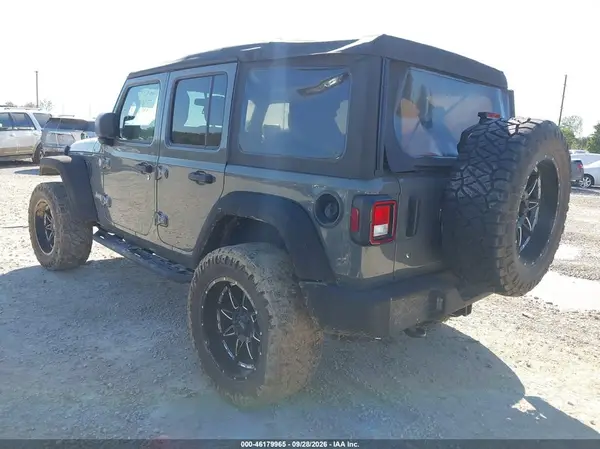 1C4HJXDN4KW547982 — 2019 Jeep Wrangler, фото 3 с аукциона IAAI, Подтопление