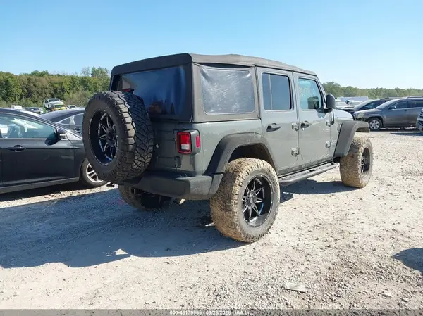 1C4HJXDN4KW547982 — 2019 Jeep Wrangler, фото 4 с аукциона IAAI, Подтопление