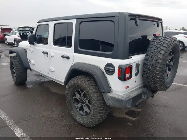 1C4HJXDG0KW557636 — 2019 Jeep Wrangler, фото 3 с аукциона IAAI, Правый бок
