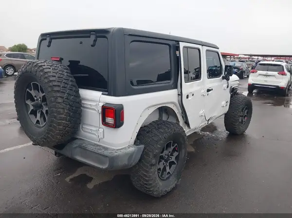 1C4HJXDG0KW557636 — 2019 Jeep Wrangler, фото 4 с аукциона IAAI, Правый бок
