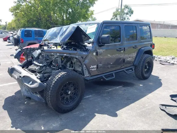 1C4HJXDN7LW257415 — 2020 Jeep Wrangler, фото 2 с аукциона IAAI, Передняя часть