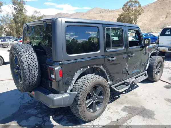 1C4HJXDG4MW666751 — 2021 Jeep Wrangler, фото 4 с аукциона IAAI, Правый бок