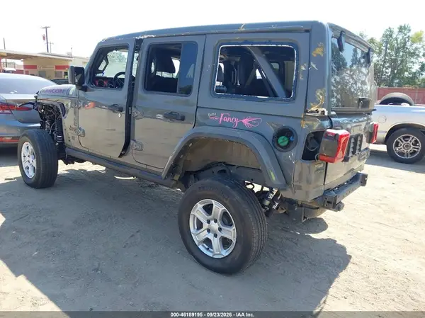 1C4JJXFM3MW553359 — 2021 Jeep Wrangler, фото 3 с аукциона IAAI, Передняя часть