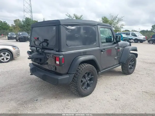 1C4HJXAG0MW803768 — 2021 Jeep Wrangler, фото 4 с аукциона IAAI, Задняя часть