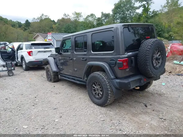 1C4JJXSJ0MW755216 — 2021 Jeep Wrangler, фото 3 с аукциона IAAI, Передняя часть