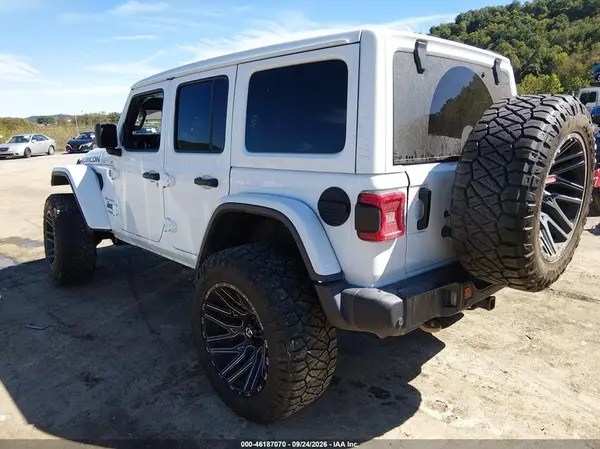 1C4JJXSJ1NW239013 — 2022 Jeep Wrangler, фото 3 с аукциона IAAI, Повреждения со всех сторон