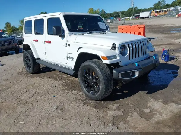 1C4JJXP69PW525067 — 2023 Jeep Wrangler, Левый бок (Left Side), фото до ремонта