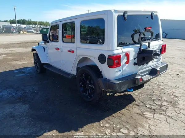 1C4JJXP69PW525067 — 2023 Jeep Wrangler, фото 3 с аукциона IAAI, Левый бок